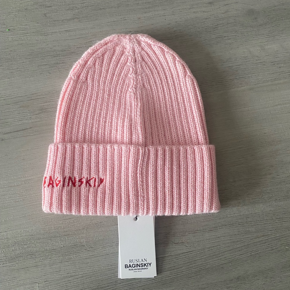 Ruslan Baginskiy Pink Woman Knit Hat
